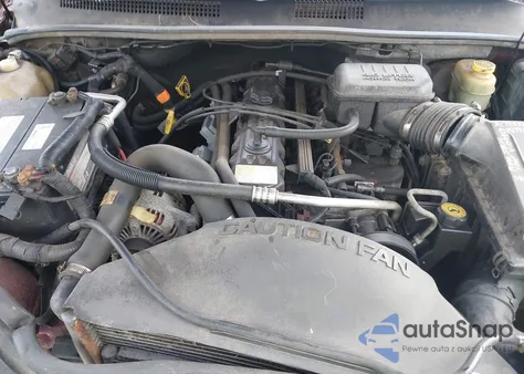 2001 Jeep Grand Cherokee Laredo from USA, damaged, VIN 1J4GW48S91C588162